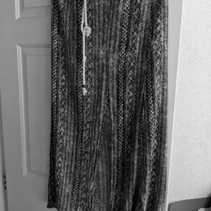 Black and white maxi skirt
